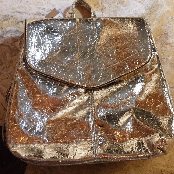 Hello 3am gold crinkle expandable backpack/zippers - Picture 1 of 8